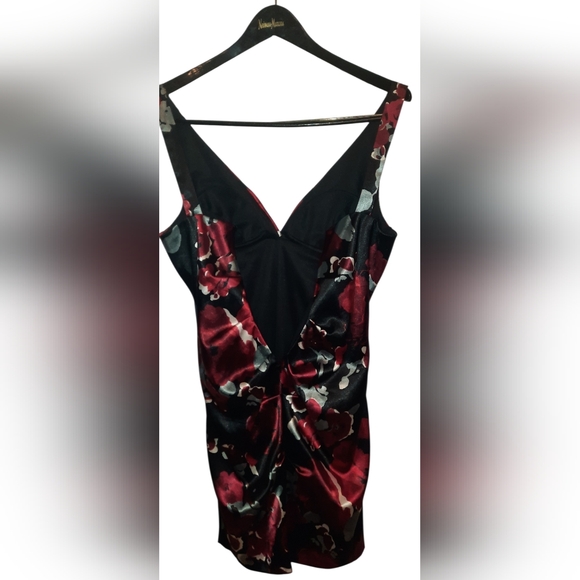 Jump Black and Red Floral Midi Dress - Picture 7 of 12